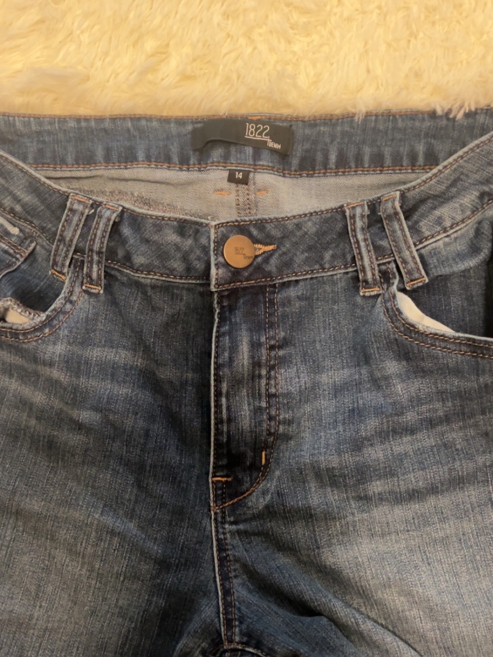 1822 Denim Women’s Medium Blue Straight Jeans